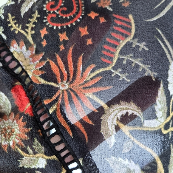 Intermix Black Floral Long Sleeve Blouse - Picture 11 of 13